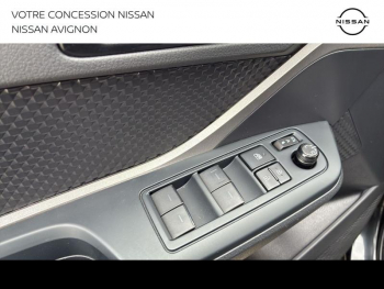 Photo 28 du bon plan TOYOTA C-HR 1.8 Hybride 122ch Dynamic E-CVT occasion à 22490 €