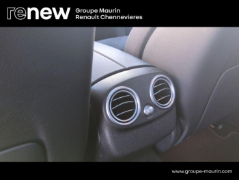 Photo 34 du bon plan MERCEDES-BENZ Classe C 200 184ch AMG Line 9G Tronic occasion à 30999 €