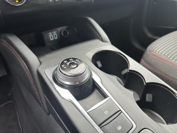 Photo 17 du bon plan FORD Kuga 2.5 Duratec 190ch FHEV ST-Line BVA occasion à 23490 €