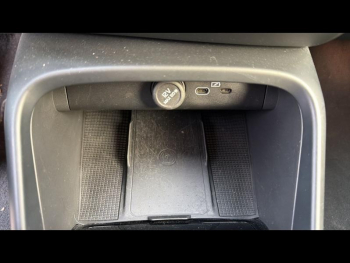 Photo 12 du bon plan VOLVO XC40 Recharge 231ch Start EDT occasion à 27990 €