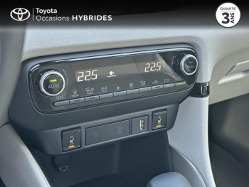 Photo 22 du bon plan TOYOTA Yaris 116h Iconic 5p MY22 occasion à 20980 €