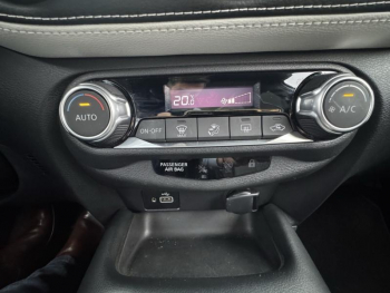 Photo 22 du bon plan NISSAN Juke 1.6 Hybrid 143ch Première Edition 2022.5 occasion à 20990 €