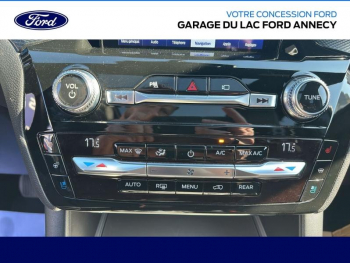 Photo 15 du bon plan FORD Explorer 3.0 EcoBoost 457ch Parallel PHEV ST-Line i-AWD BVA10 25cv occasion à 42990 €