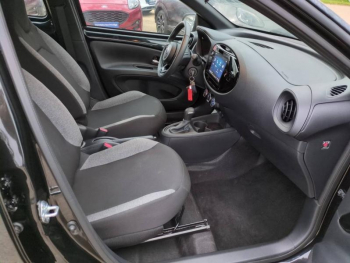 Photo 13 du bon plan TOYOTA Aygo X 1.0 VVT-i 72ch Dynamic S-CVT MY24 occasion à 15900 €