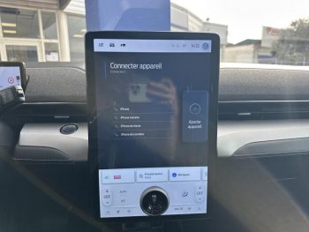 Photo 13 du bon plan FORD Mustang Mach-E 269ch Standard Range 72,6kWh Mach-E Propulsion occasion à 43990 €