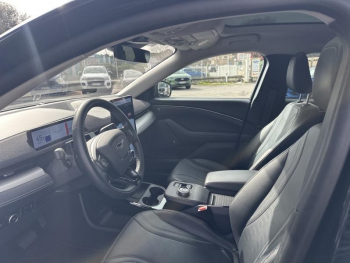 Photo 18 du bon plan FORD Mustang Mach-E 269ch Standard Range 72,6kWh Mach-E Propulsion occasion à 43990 €