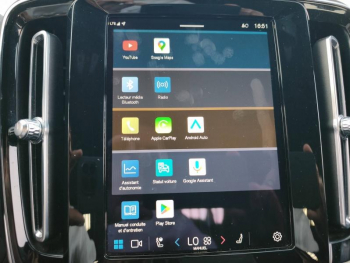 Photo 21 du bon plan VOLVO XC40 Recharge 231ch Start EDT occasion à 21900 €