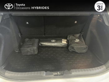 Photo 10 du bon plan TOYOTA Corolla 1.8 140ch Design Pack Confort occasion à 24990 €