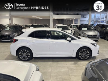 Photo 17 du bon plan TOYOTA Corolla 1.8 140ch Design Pack Confort occasion à 24990 €