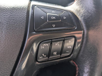 Photo 18 du bon plan FORD Ranger VUL 2.0 TDCi 213ch Super Cab Wildtrak occasion à 29943 €