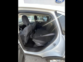 Photo 29 du bon plan FORD Kuga 2.0 EcoBlue 150ch mHEV Titanium occasion à 18900 €