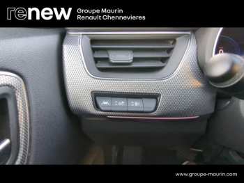 Photo 21 du bon plan RENAULT Arkana 1.6 E-Tech 145ch Intens -21B occasion à 19990 €