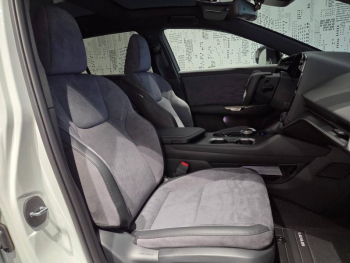 Photo 16 du bon plan LEXUS RZ 500e Executive MC26 occasion à 61290 €