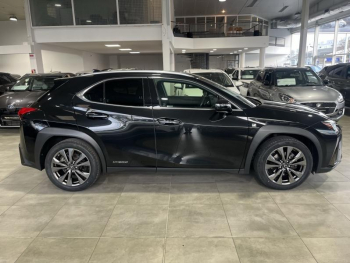 Photo 3 du bon plan LEXUS UX 250h 2WD F SPORT Pack Cuir Toit Ouvrant occasion à 22490 €