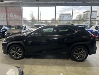 Photo 13 du bon plan LEXUS UX 250h 2WD F SPORT Pack Cuir Toit Ouvrant occasion à 22490 €