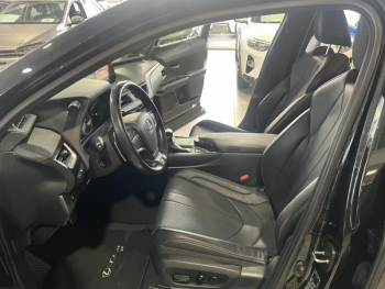 Photo 19 du bon plan LEXUS UX 250h 2WD F SPORT Pack Cuir Toit Ouvrant occasion à 22490 €