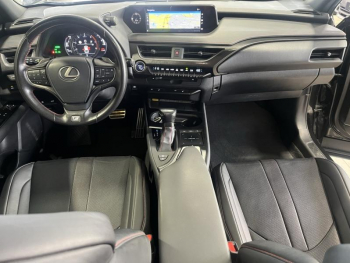 Photo 20 du bon plan LEXUS UX 250h 2WD F SPORT Pack Cuir Toit Ouvrant occasion à 22490 €