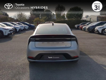 Photo 4 du bon plan TOYOTA Prius Rechargeable 2.0 Hybride Rechargeable 223ch Design occasion à 30900 €
