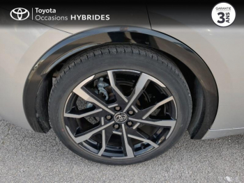 Photo 16 du bon plan TOYOTA Prius Rechargeable 2.0 Hybride Rechargeable 223ch Design occasion à 30900 €