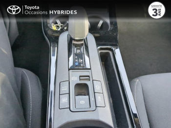 Photo 21 du bon plan TOYOTA Prius Rechargeable 2.0 Hybride Rechargeable 223ch Design occasion à 30900 €