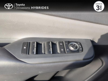 Photo 23 du bon plan TOYOTA Prius Rechargeable 2.0 Hybride Rechargeable 223ch Design occasion à 30900 €