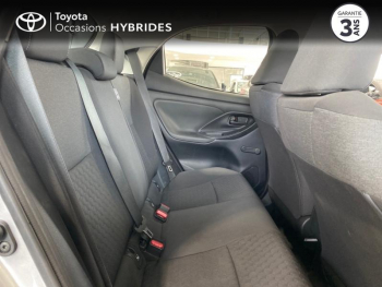 Photo 8 du bon plan TOYOTA Yaris 116h Dynamic Business 5p + Programme Beyond Zero Academy MY22 occasion à 19490 €