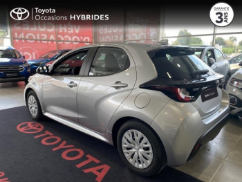 Photo 10 du bon plan TOYOTA Yaris 116h Dynamic Business 5p + Programme Beyond Zero Academy MY22 occasion à 19490 €