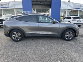 Photo 5 du bon plan FORD Mustang Mach-E 269ch Standard Range 76kWh Mach-E Propulsion occasion à 43990 €