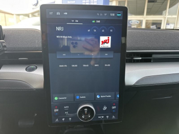 Photo 19 du bon plan FORD Mustang Mach-E 269ch Standard Range 76kWh Mach-E Propulsion occasion à 43990 €