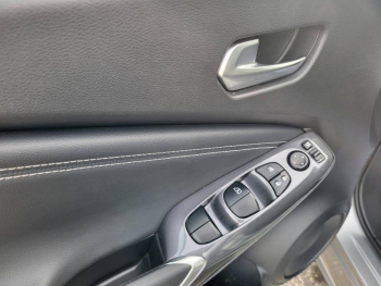 Photo 20 du bon plan NISSAN Juke 1.6 Hybrid 143ch Business+ 2023 occasion à 21990 €