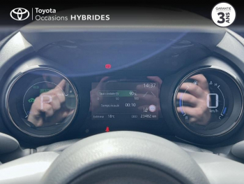 Photo 14 du bon plan TOYOTA Yaris 116h Iconic 5p MY22 occasion à 21490 €