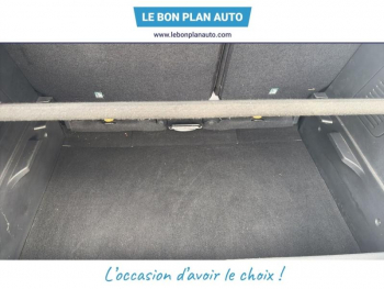 Photo 13 du bon plan RENAULT Captur 1.2 TCe 120ch Stop&Start energy Wave Euro6 2016 occasion à 10480 €