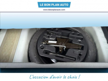 Photo 14 du bon plan RENAULT Captur 1.2 TCe 120ch Stop&Start energy Wave Euro6 2016 occasion à 10480 €