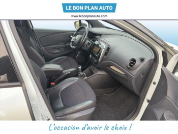 Photo 26 du bon plan RENAULT Captur 1.2 TCe 120ch Stop&Start energy Wave Euro6 2016 occasion à 10480 €
