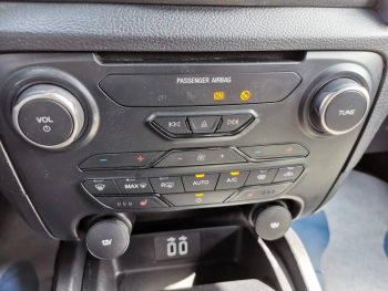 Photo 24 du bon plan FORD Ranger VUL 2.0 TDCi 213ch Double Cabine Raptor BVA10 occasion à 44990 €