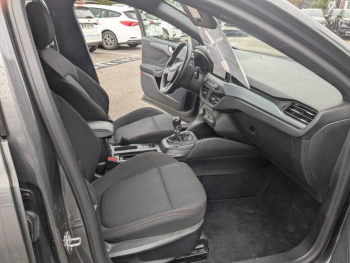 Photo 19 du bon plan FORD Focus 1.0 Flexifuel mHEV 125ch ST-Line Style occasion à 18900 €