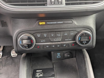 Photo 22 du bon plan FORD Focus 1.0 Flexifuel mHEV 125ch ST-Line Style occasion à 18900 €