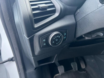 Photo 16 du bon plan FORD EcoSport 1.0 EcoBoost 125ch Active 6cv occasion à 18490 €