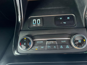 Photo 19 du bon plan FORD EcoSport 1.0 EcoBoost 125ch Active 6cv occasion à 18490 €