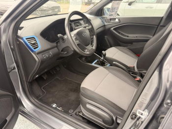 Photo 10 du bon plan HYUNDAI i20 1.0 T-GDi 100 UEFA EURO 2016 occasion à 8490 €