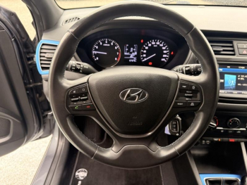 Photo 15 du bon plan HYUNDAI i20 1.0 T-GDi 100 UEFA EURO 2016 occasion à 8490 €