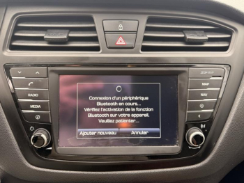 Photo 17 du bon plan HYUNDAI i20 1.0 T-GDi 100 UEFA EURO 2016 occasion à 8490 €