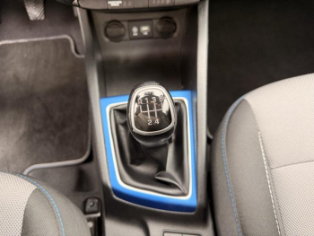 Photo 20 du bon plan HYUNDAI i20 1.0 T-GDi 100 UEFA EURO 2016 occasion à 8490 €