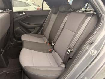 Photo 22 du bon plan HYUNDAI i20 1.0 T-GDi 100 UEFA EURO 2016 occasion à 8490 €