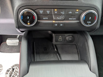 Photo 15 du bon plan FORD Kuga 2.5 Duratec 190ch FHEV E85 Graphite Tech Edition BVA occasion à 31900 €