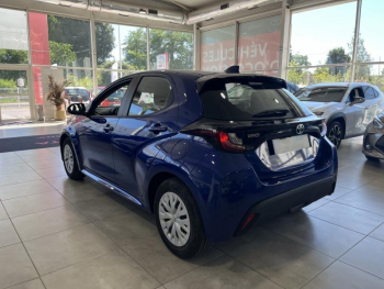 Photo 4 du bon plan TOYOTA Yaris 116h France Business 5p + Programme "Beyond Zero Academy" occasion à 16990 €