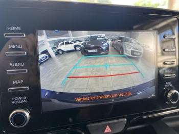 Photo 20 du bon plan TOYOTA Yaris 116h France Business 5p + Programme "Beyond Zero Academy" occasion à 16990 €