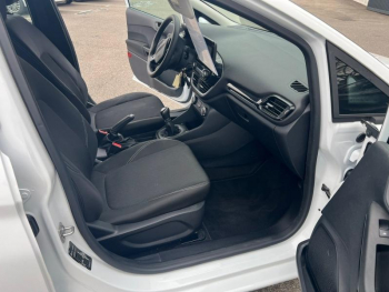 Photo 15 du bon plan FORD Fiesta 1.1 75ch  Cool & Connect 5p occasion à 13990 €