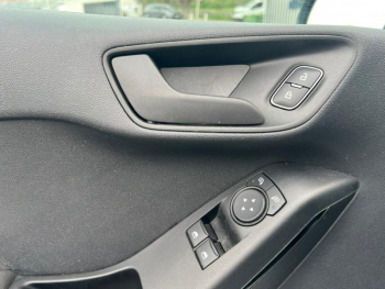 Photo 21 du bon plan FORD Fiesta 1.1 75ch  Cool & Connect 5p occasion à 13990 €