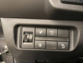 Photo 10 du bon plan NISSAN Leaf 150ch 40kWh Acenta 21.5 occasion à 15900 €